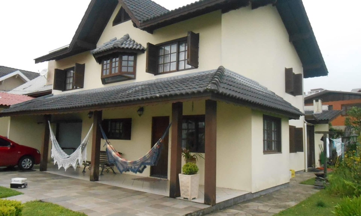 Dutra House | House for 10 people 5 bedrooms in Gramado