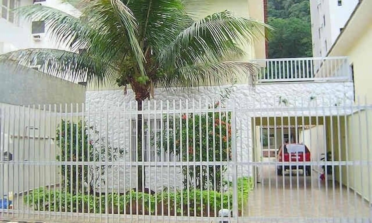 Barra Funda House | House in Pitangueiras for up to 20 people - adults and children.