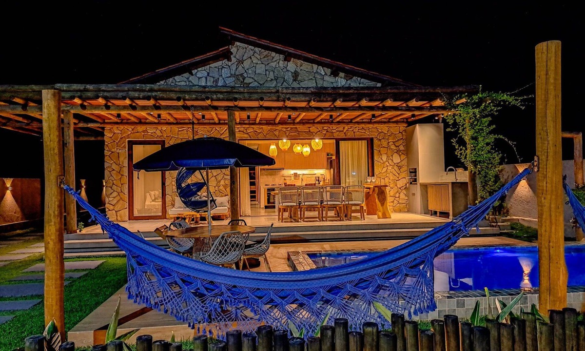 Porto de Pedras House | House Stones of Patacho