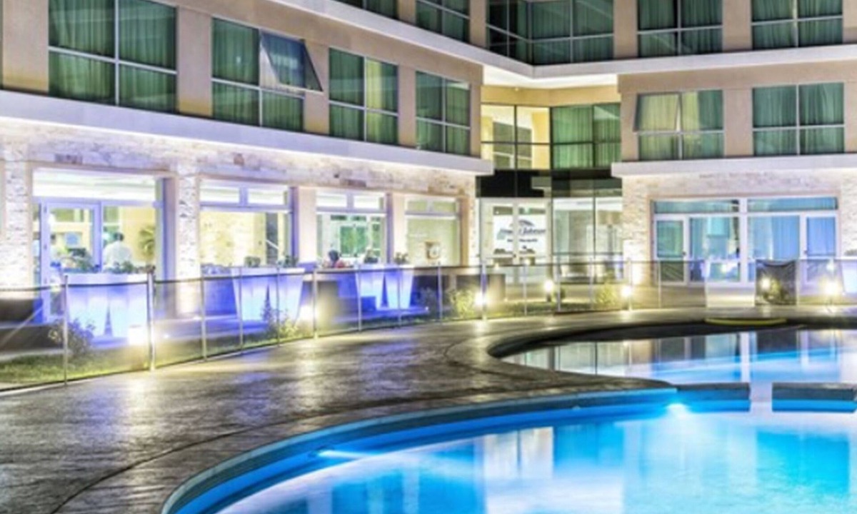 Neuquen Hotel | Howard Johnson by Wyndham Neuquen