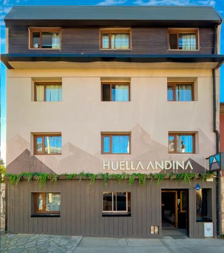 San Carlos de Bariloche Hotel | Huella Andina