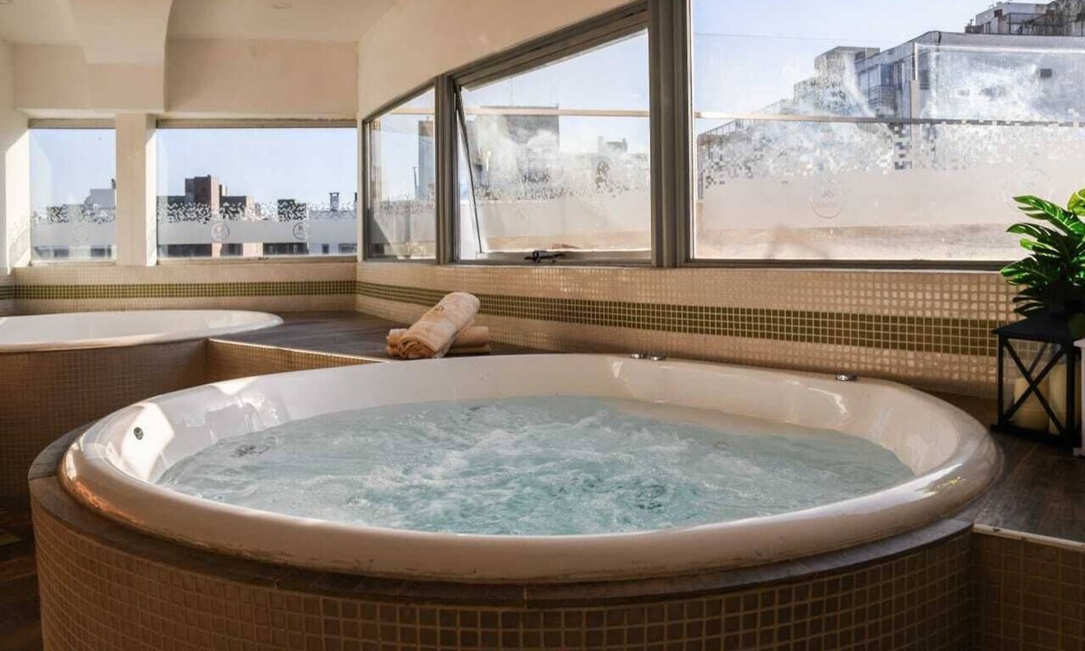 Centro Hotel | Innovo