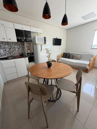 Vila Regina Apartment | Kitnet 402 central, com ar cond, e tv, 4 andar sem elevador