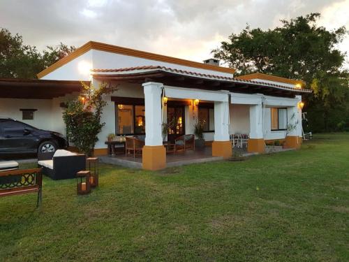 Tapia House | Las Cortaderas House