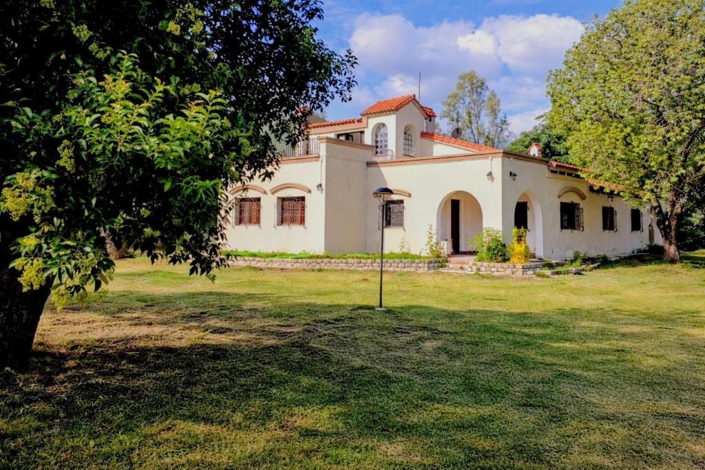 Cerro de las Rosas House | Las Marisas