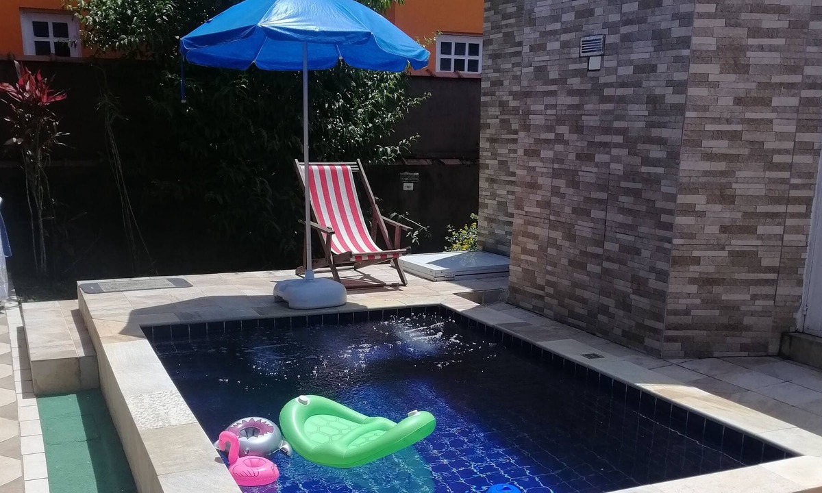 Morada da Praia House | LEASE House at Morada da Praia in the months of Dec/Jan/Feb SWIMMING POOL /AIR COND/WI-FI