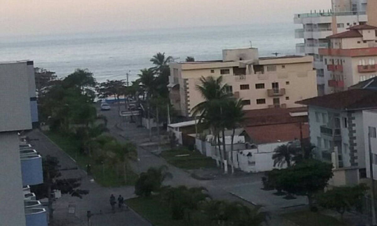 Praia Grande Apartment | LEISURE AREA IN COVERAGE WITH SEA VIEW