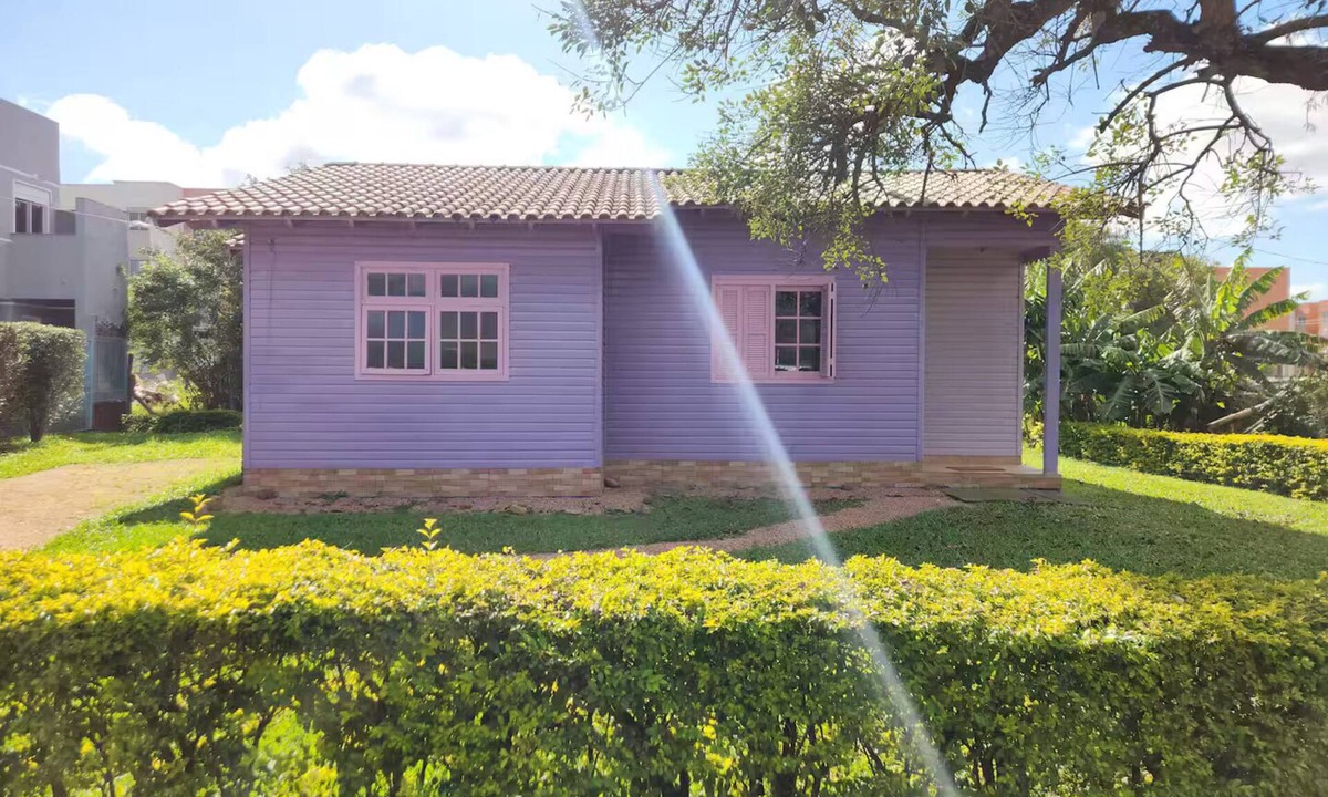 Guaiba House | Lilac Chalet