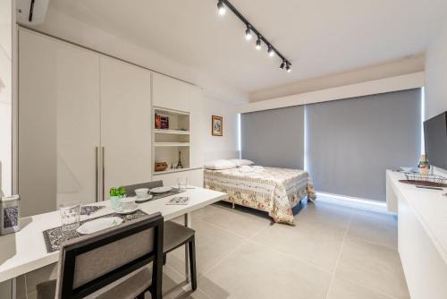 Petropolis Apartment | LIV - Apartment 710