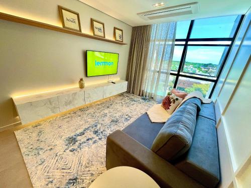 Xangri-La Apartment | Livin' Resort Home - 703/1