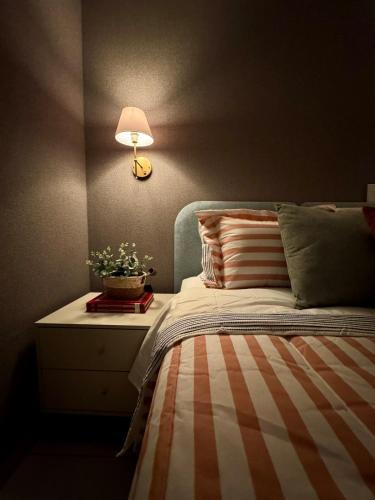 Sao Carlos Apartment | Loft with a view of the forest, in front of USP