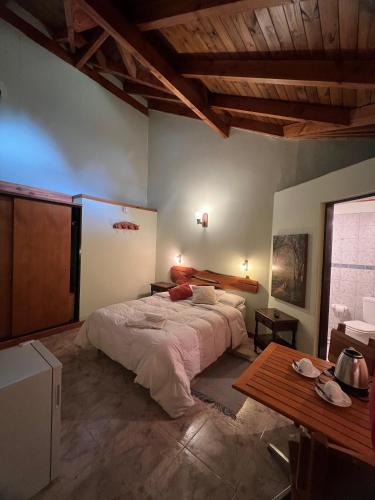 Puerto Manzano Hotel | Los 7 Radales