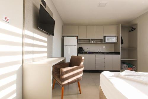 Guarapuava Apartment | Lou Suítes 11 - City Mood, estadia leve