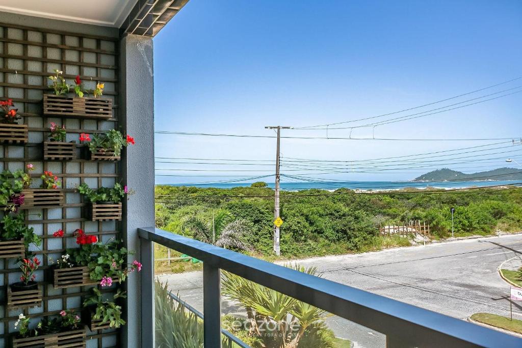 Lagoa Pequena Apartment | Luxurious Comfort right on the sand in IRB203