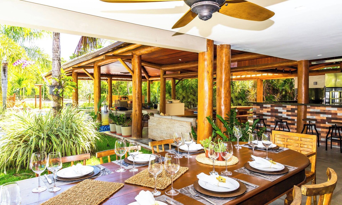 Praia do Forte Villa | Luxury house in Praia do Forte - 2 minutes from the beach.