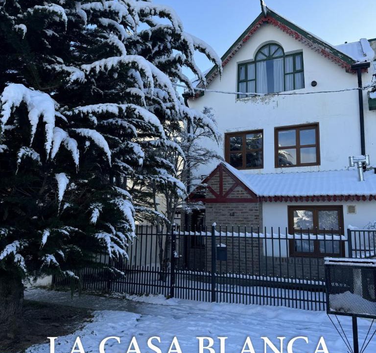 Province of Tierra del Fuego Bed & Breakfast | Maison MonChalet