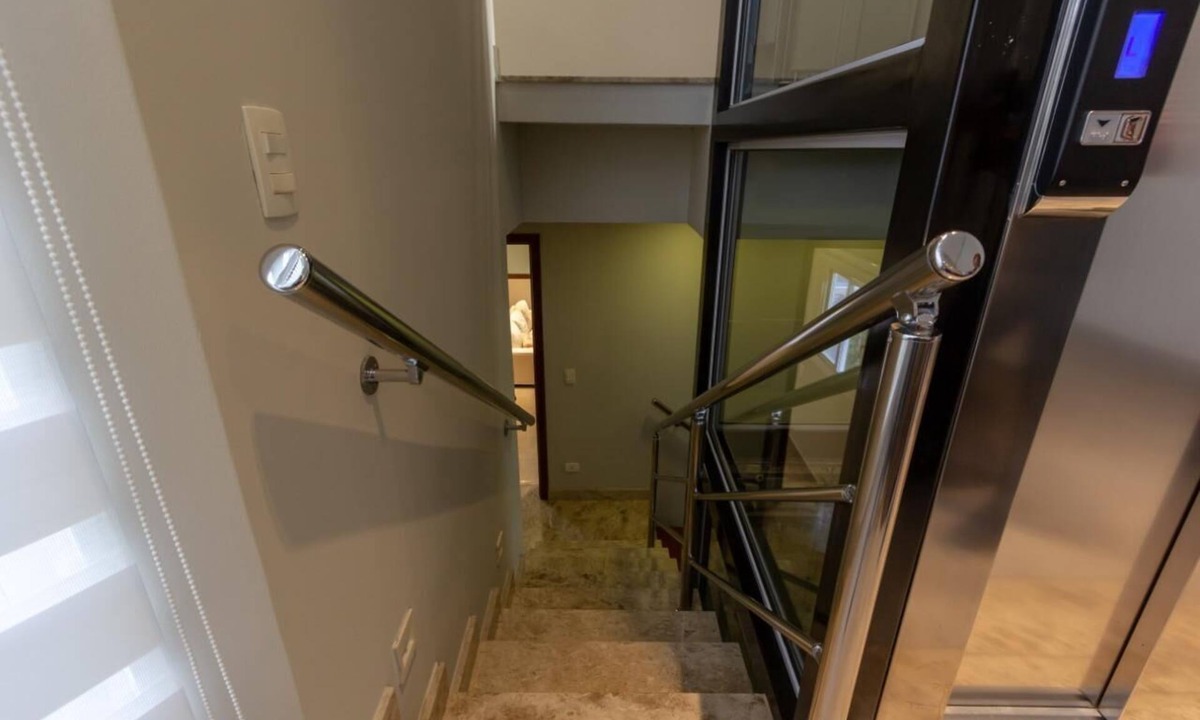 Caconde House | Mansion in Greater São Paulo Area - Condominium
