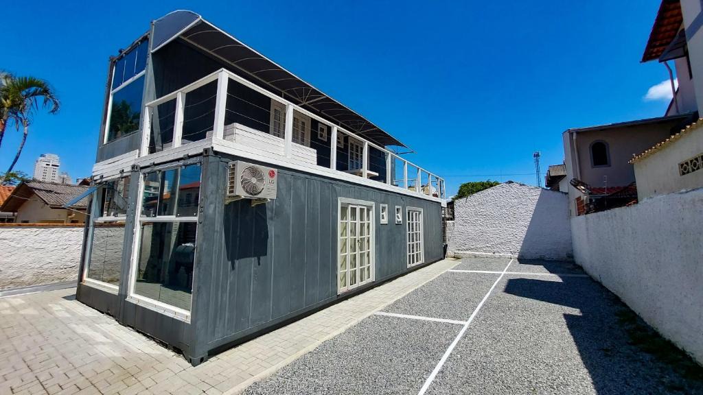 Nacoes Apartment | Marco Zero Containers 2
