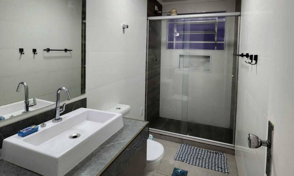 Jardim Sao Miguel Apartment | Modern apartment close to Enseada beach