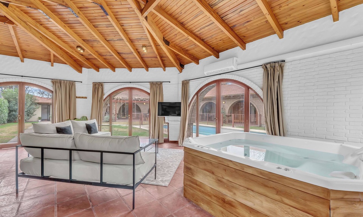 Chacras de Coria Villa | MOT Wine Country Viamonte