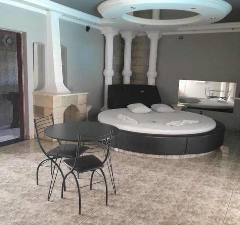 Tatui Hotel | Motel Dua Luna
