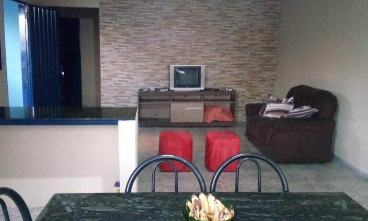 Setor Novo Planalto House | My house by day - "Pimenta Residential"