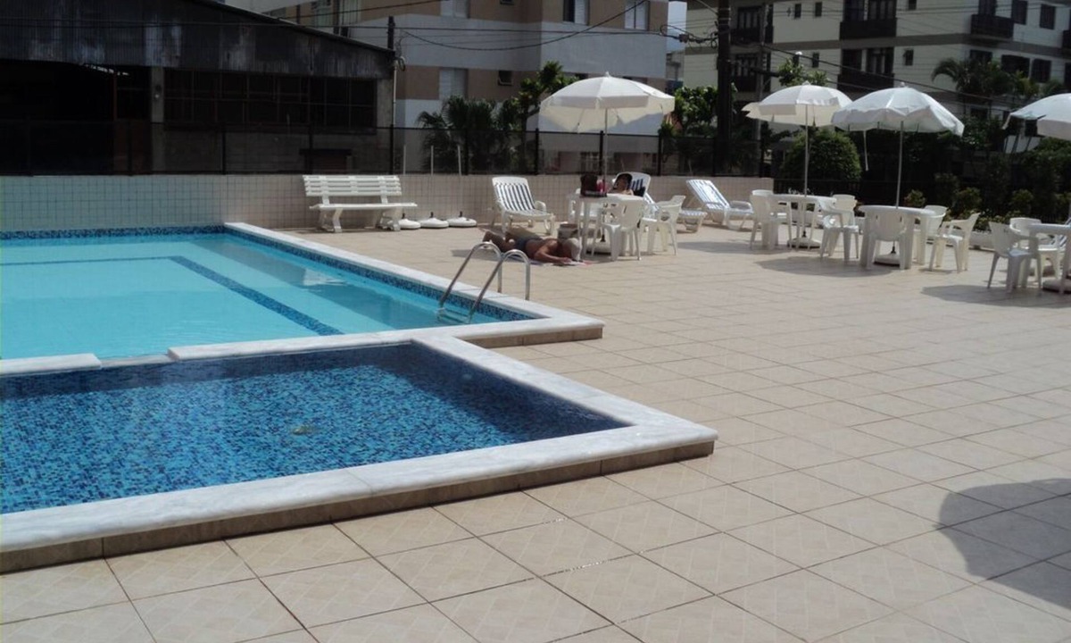 Jardim Praiano Apartment | New apartment with large balcony and swimming pools.