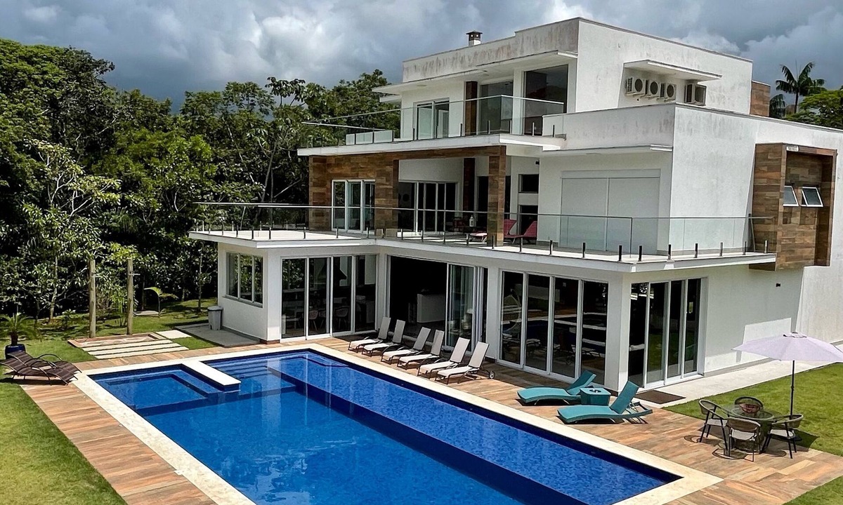 Costa do Sol House | North Coast Beautiful Mansion with 8 suites - Fantastic