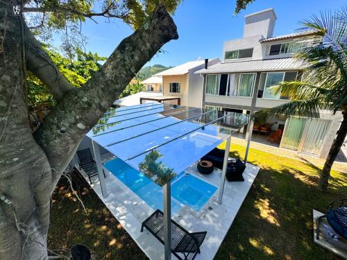 Governador Celso Ramos House | OPY CAMBOA