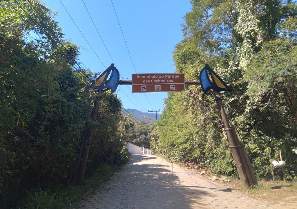 Ilhabela Apartment | parque das cachoeira chale 2