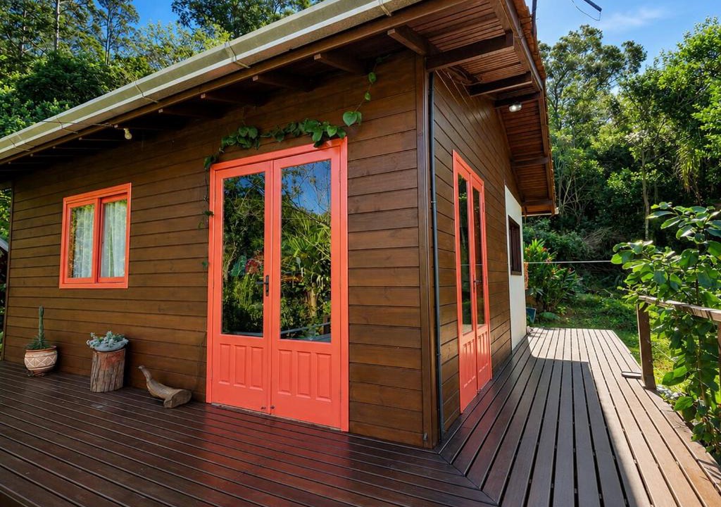 Florianopolis House | Peaceful Cabin with Ocean view, AC, TV 43, secure