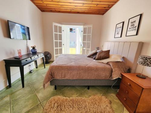 Vila Iara Apartment | Perfeita para Casal Home Office e Bem Localizado