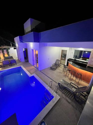 Jardim Casablanca House | Piscina Aquecida Quartos com Ar cond 700m Praia