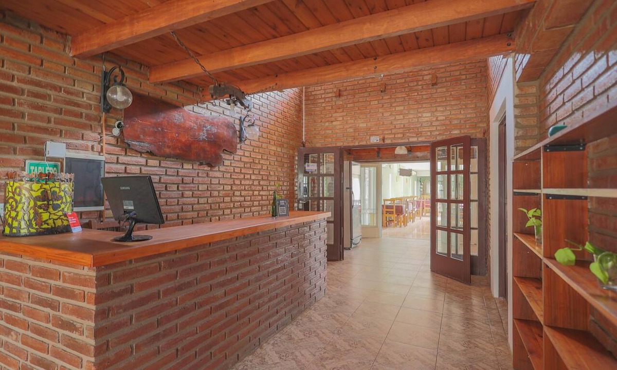 Villa Carlos Paz Hotel | Posada d'lua