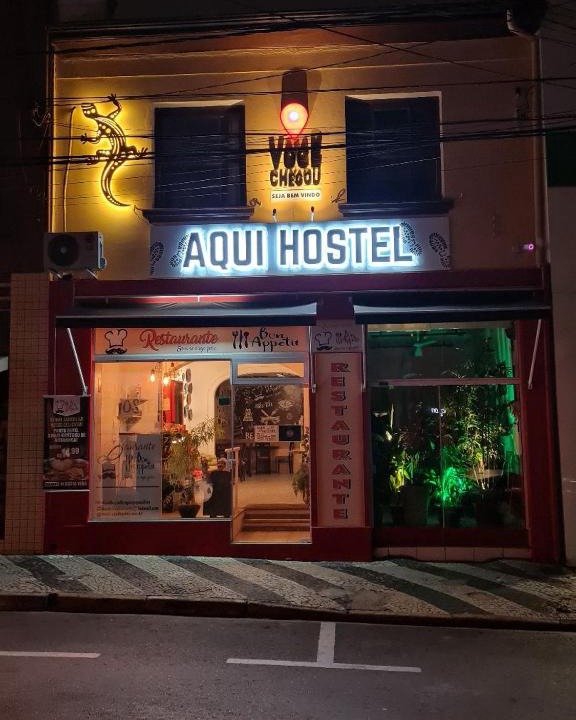 Centro Hostel | POUSADA - Aqui Hostel