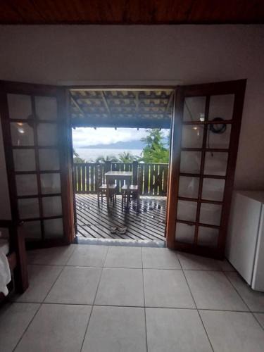 Veloso Hotel | Pousada Cantinho D'Abrantes - Próximo as Melhores Praias de Ilhabela - Veloso e Curral