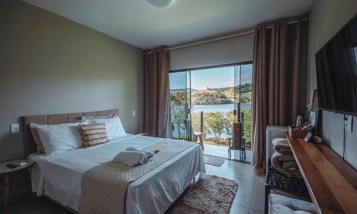 Tres Barras do Parana Hotel | Pousada do Alagado