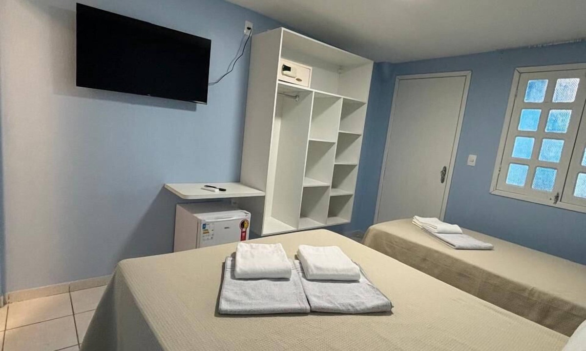 Praia do Frances Hotel | Pousada Girassol