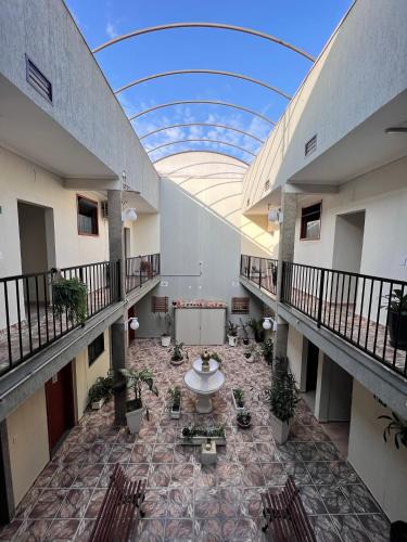 Aguas de Sao Pedro Hotel | Pousada Golden House - Próxima ao Thermas no Centro de Aguas