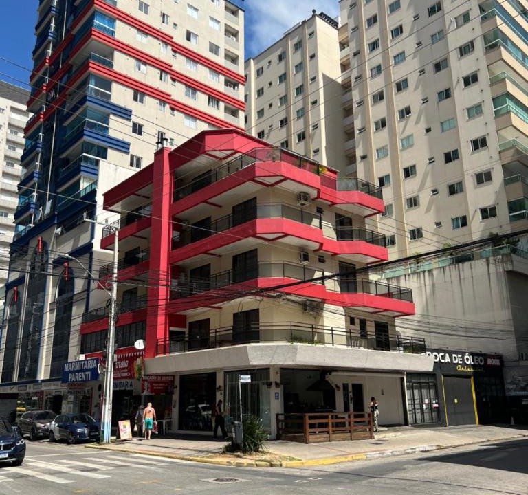 Andorinha House | Pousada Grando