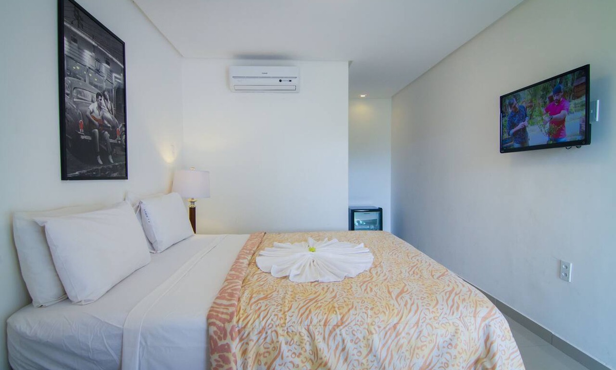 Praia do Frances Hotel | Pousada Le Baron