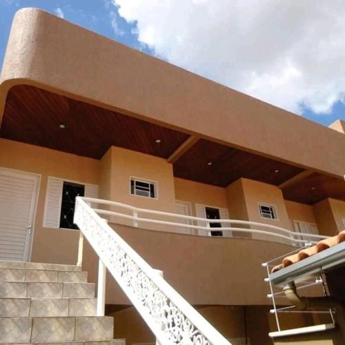 Luziania House | Pousada Luziânia - Conforto no Centro da Cidade