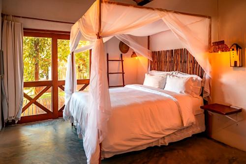 Pacatuba Hotel | Pousada Paka Bangalos, Roteiro de Charme em Sergipe