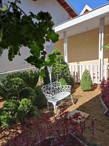 Vila Britania Hotel | Pousada Serrano