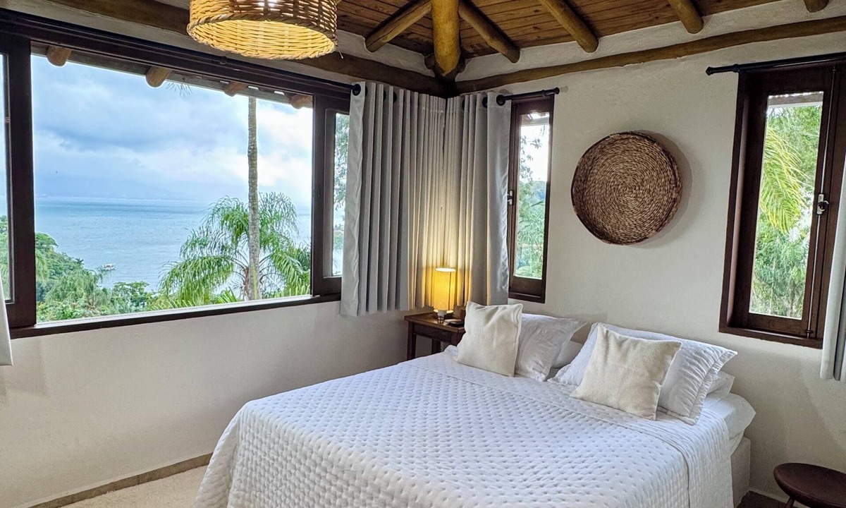 Praia das Cigarras Hotel | Premium Private Suite with views of Ilhabela