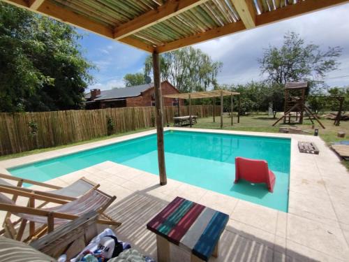 Carlos Keen House | Propiedad Privada con Piscina y parque