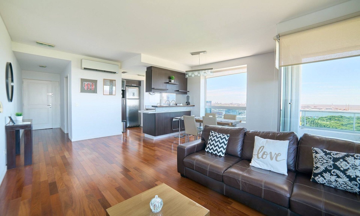 Buenos Aires Central Business District Apartment | Puerto Madero 20th Floor River View in front of Hilton