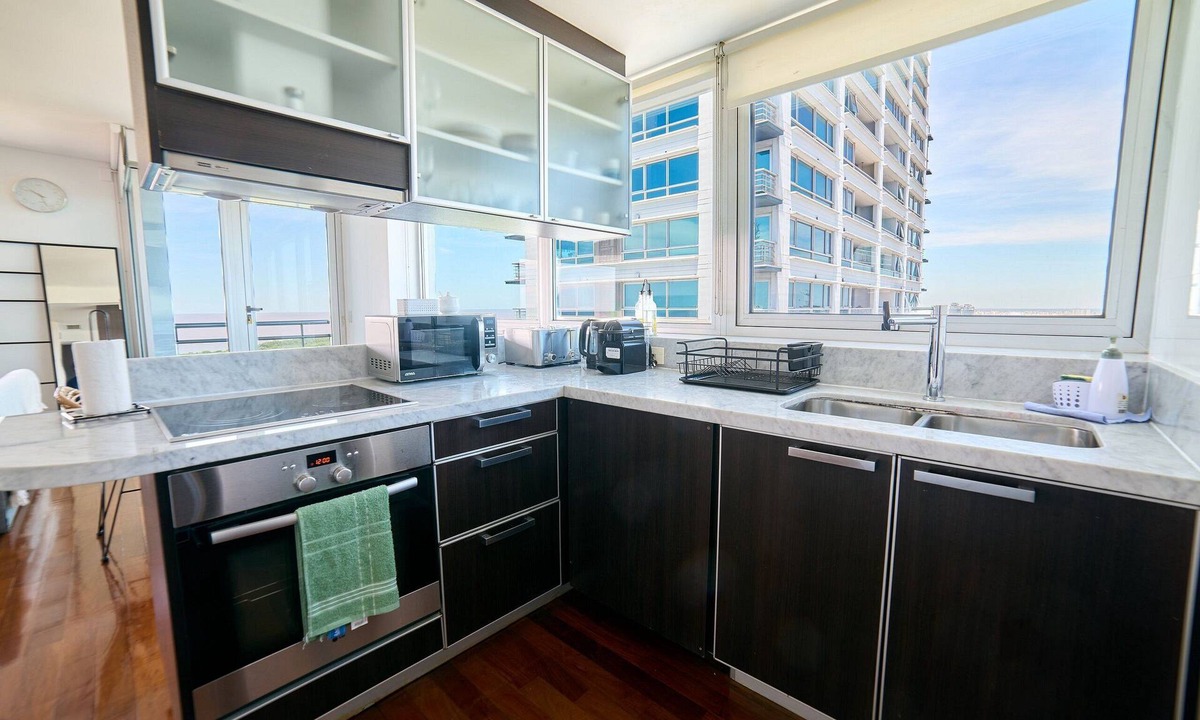 Buenos Aires Central Business District Apartment | Puerto Madero 38th Floor River View In Front of the Hilton