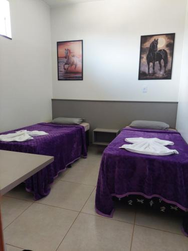 Village House | Quarto Duplo Comercial - Queen's Hotel