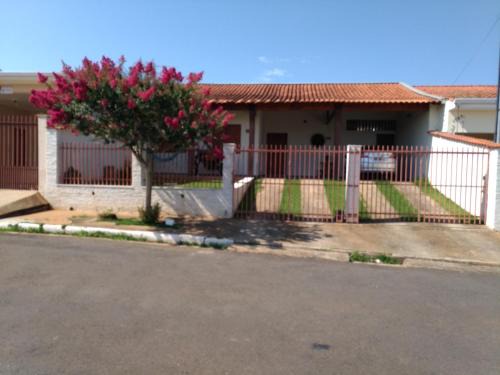 Alfenas House | Quarto e suíte para uma pessoa